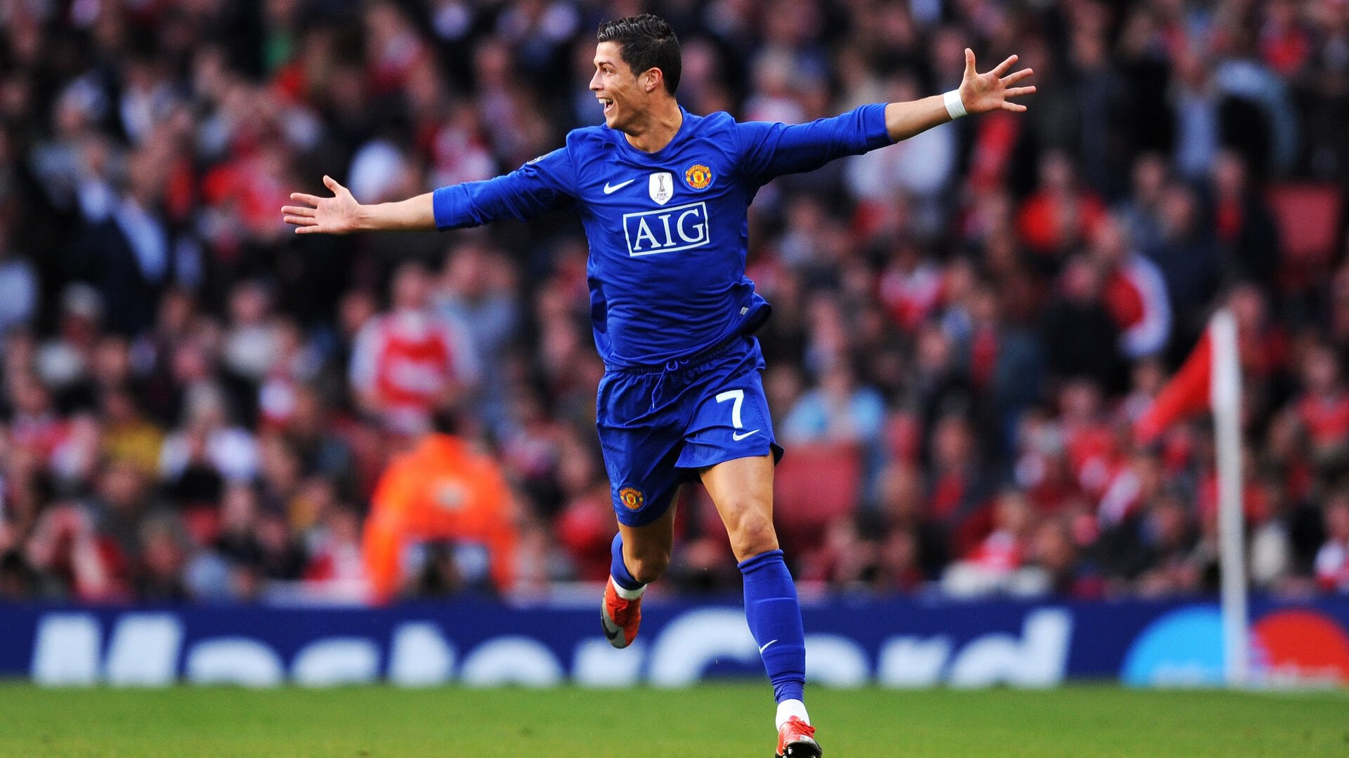 开云官网-无解之夜，格列兹曼的孤独荣耀与恩里克的深情拥抱，无解之夜，格列兹曼的孤独荣耀与恩里克的深情拥抱